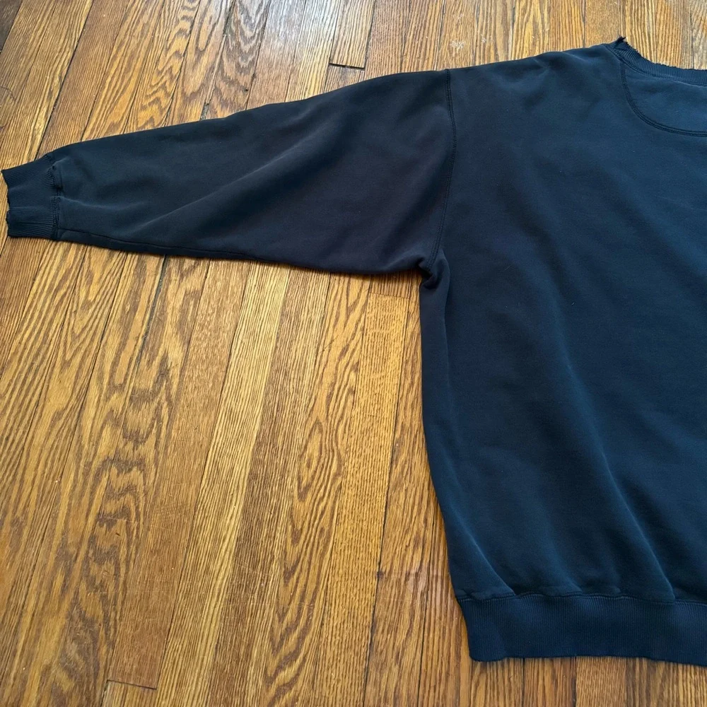 Y2K Distressed Reebok Vintage Crewneck Sweater - Picture 11 of 13